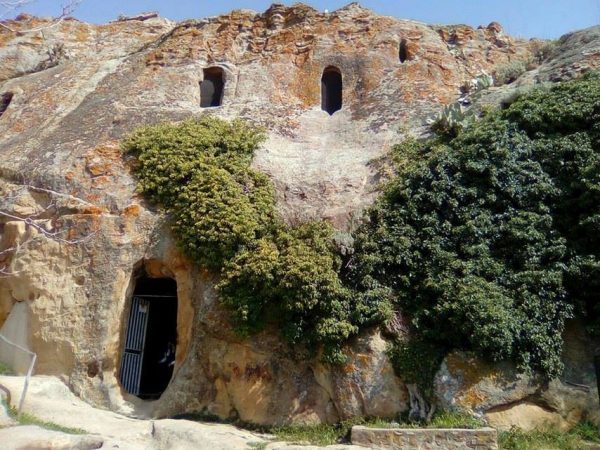 Il mistero delle Grotte della Gurfa