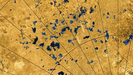 Titano e i suoi profondi laghi di metano