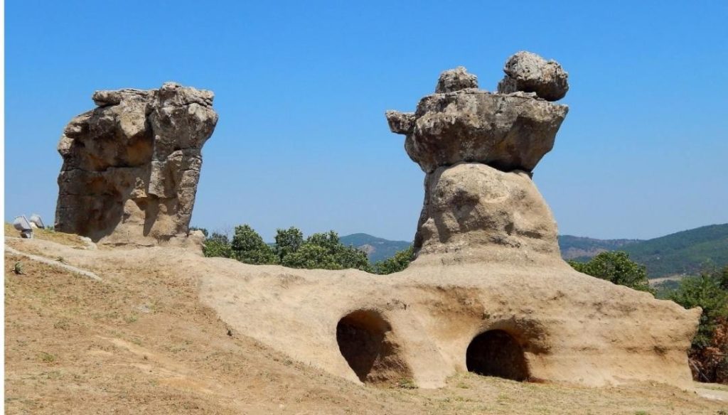 Campana, la Stonehenge della Calabria ...
